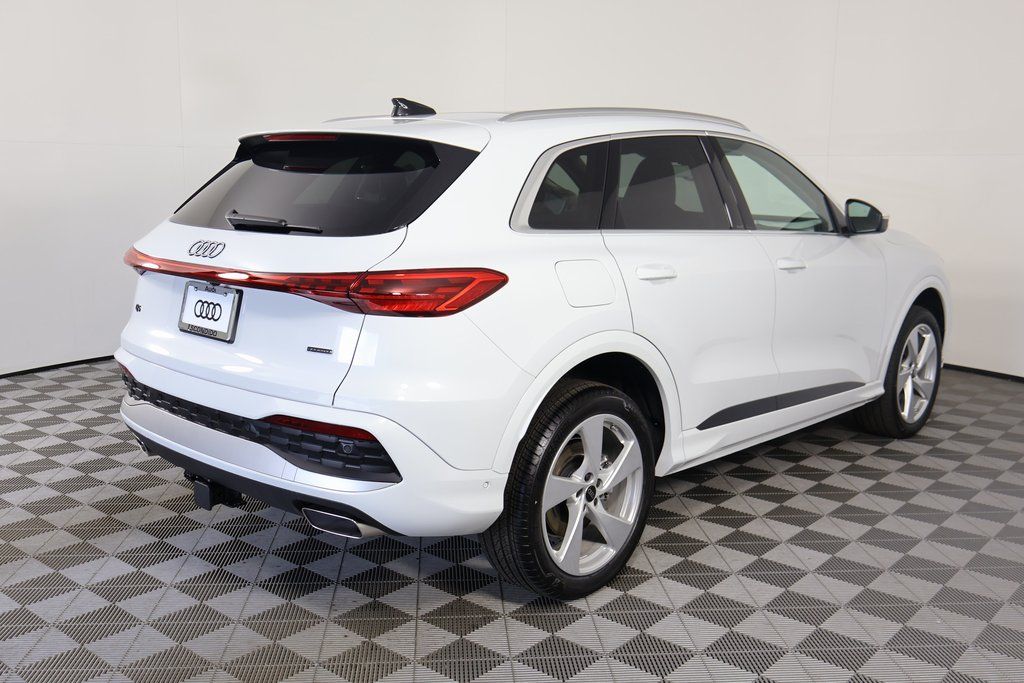 2025 Audi Q5 2.0T Premium Plus photo 2