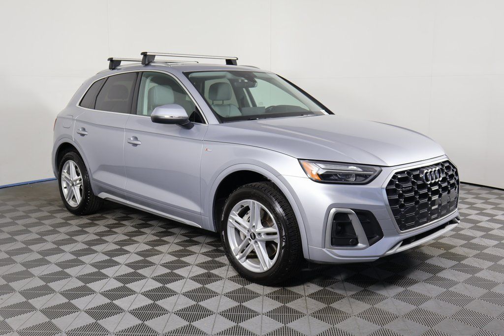 2022 Audi Q5 55 S line photo 3