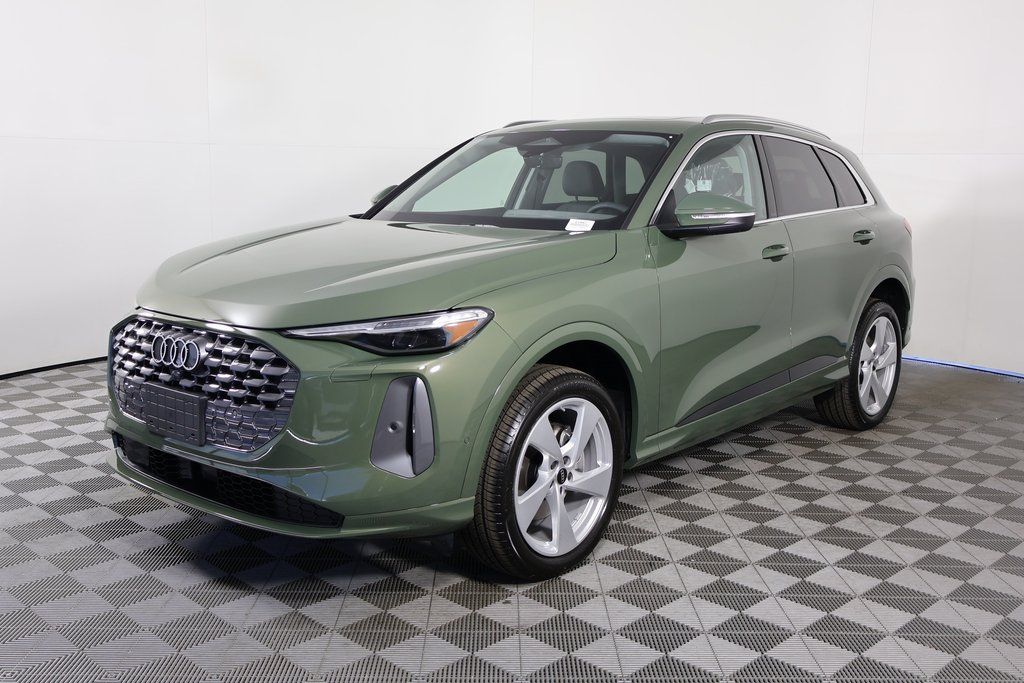 2025 Audi New Q5 Premium Plus's photo