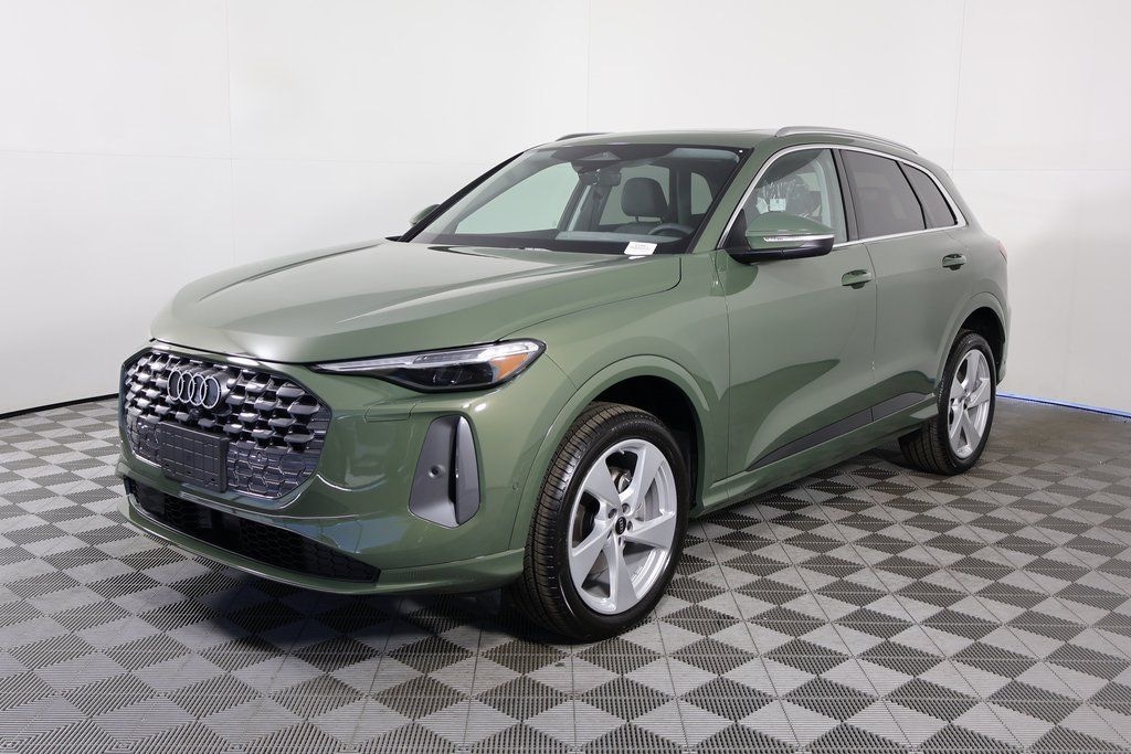 New 2025 Audi Q5 2.0T Premium SUV