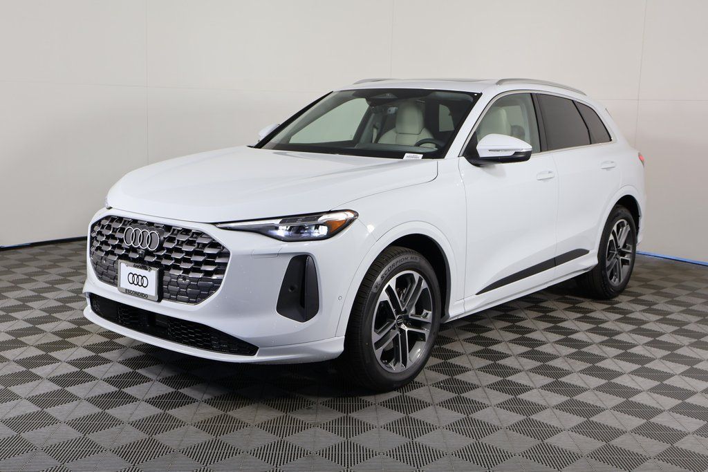 2025 Audi New Q5 Prestige's photo