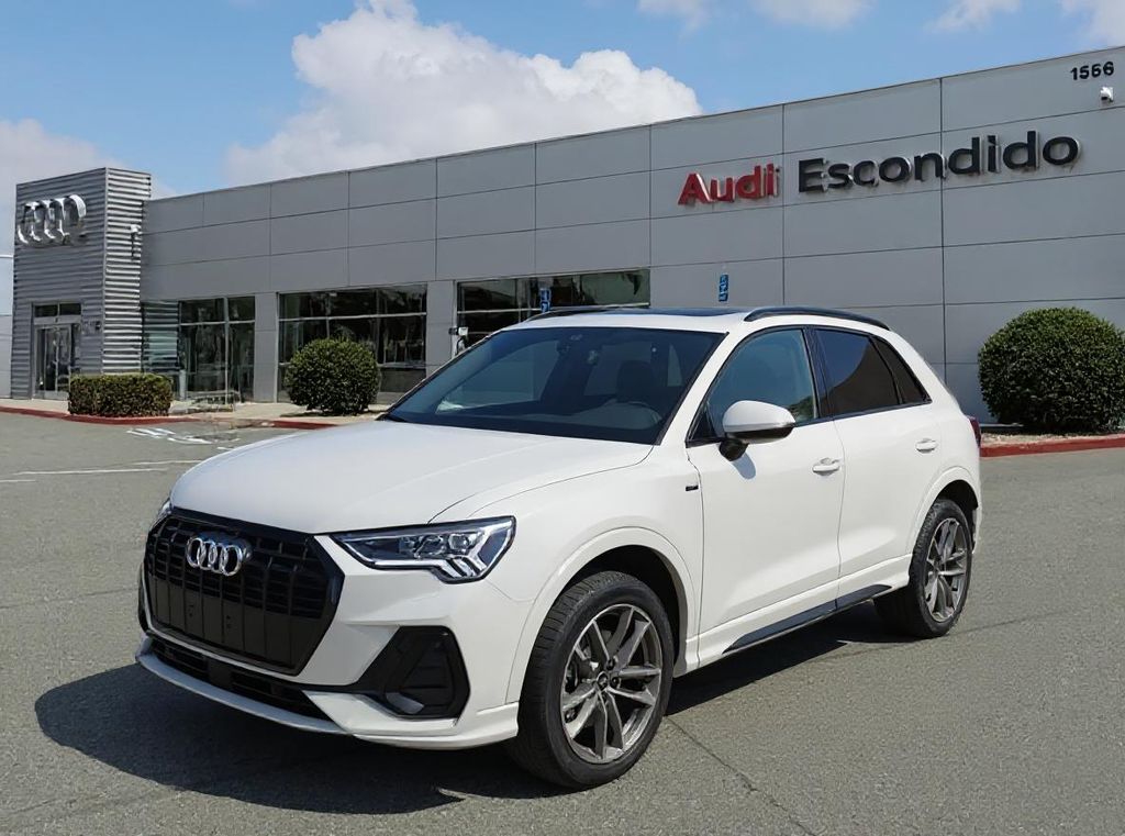 2025 Audi Q3 S Line Premium's photo