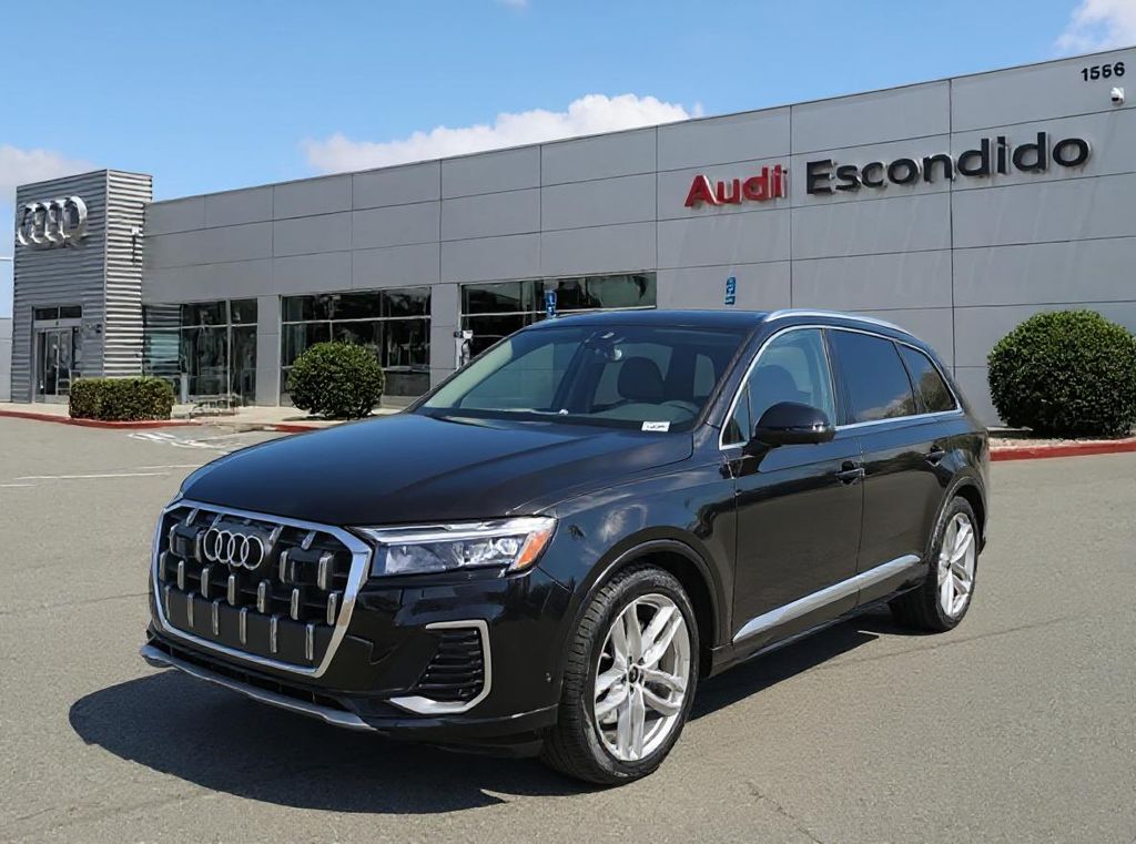 2025 Audi Q7 Premium Plus's photo
