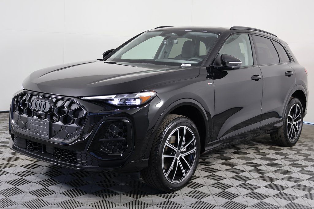 2026 Audi Q5 Premium Plus quattro's photo