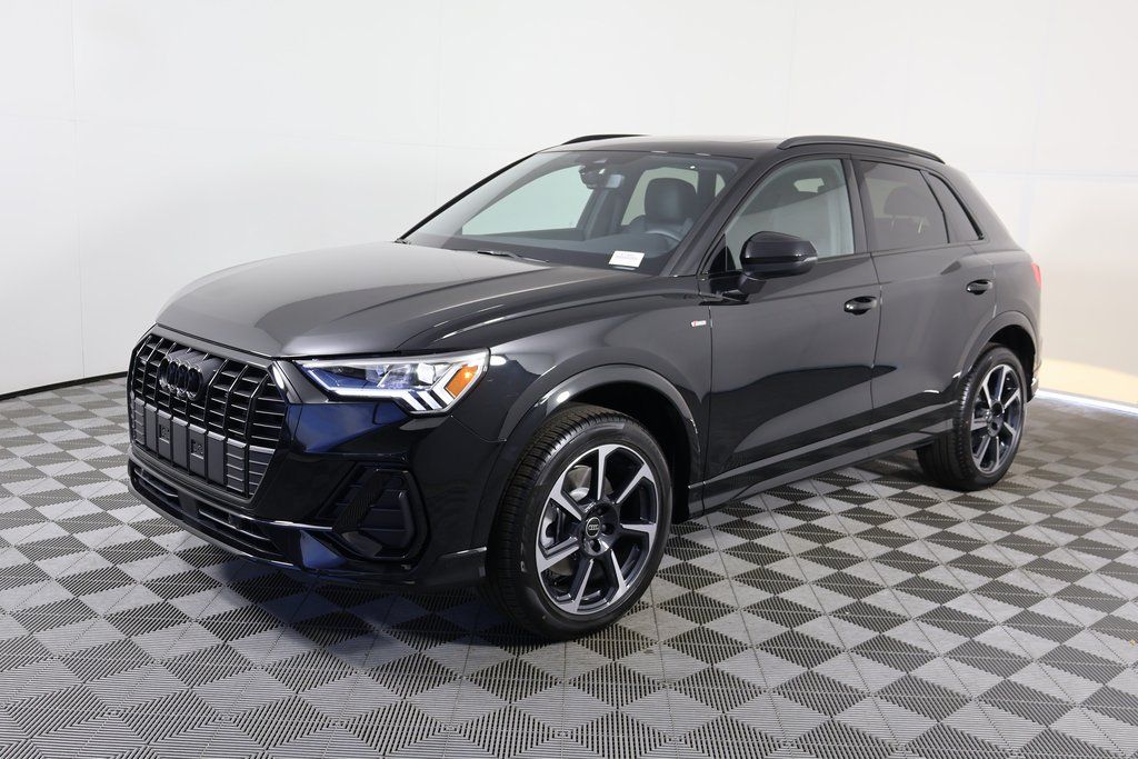 2025 Audi Q3 S Line Premium Plus's photo