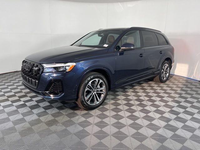 2025 Audi Q7 Premium Plus's photo
