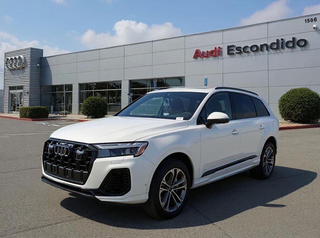 New 2026 Audi Q7 Premium SUV