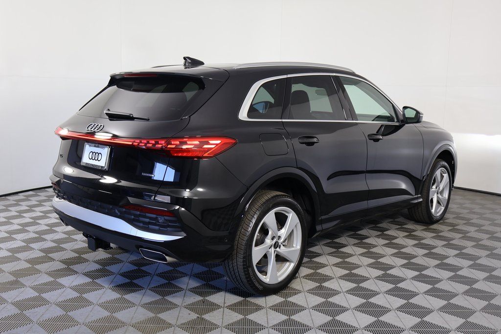 2025 Audi Q5 2.0T Premium Plus photo 2