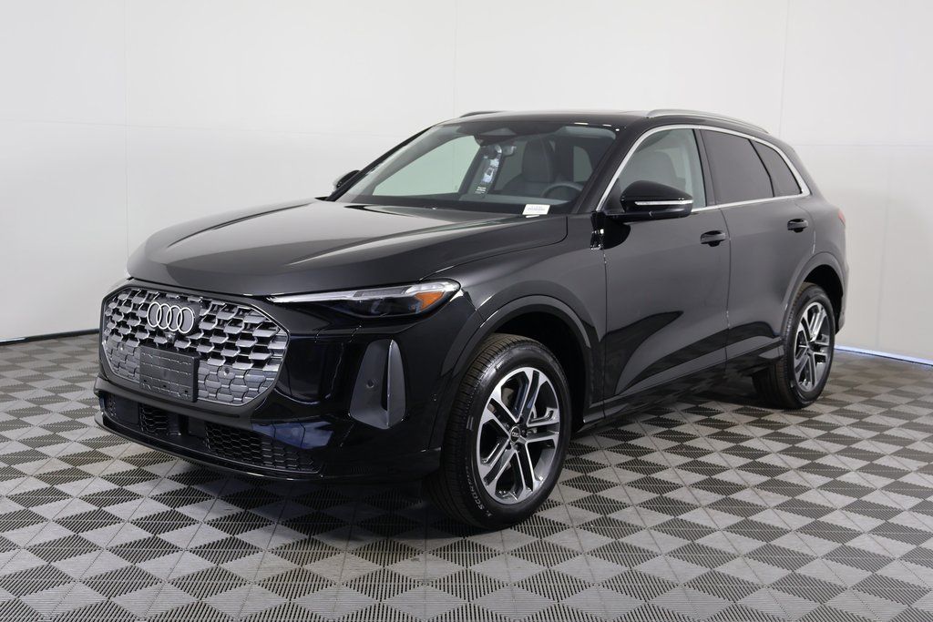 2025 Audi New Q5 Premium Plus's photo