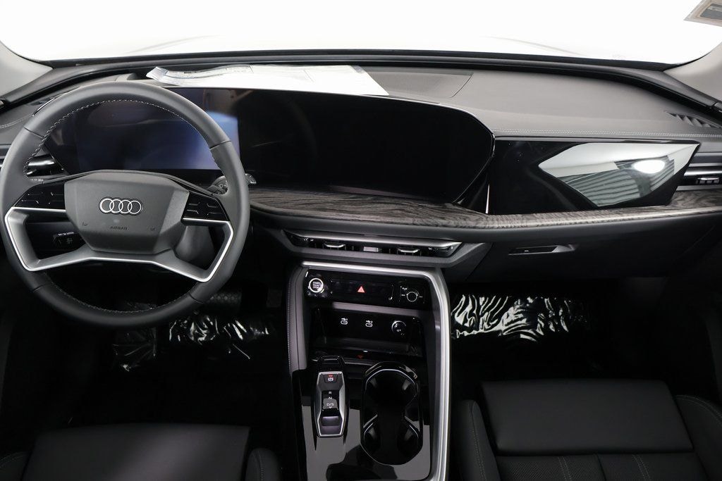 New 2025 Audi Q5 2.0T Premium SUV