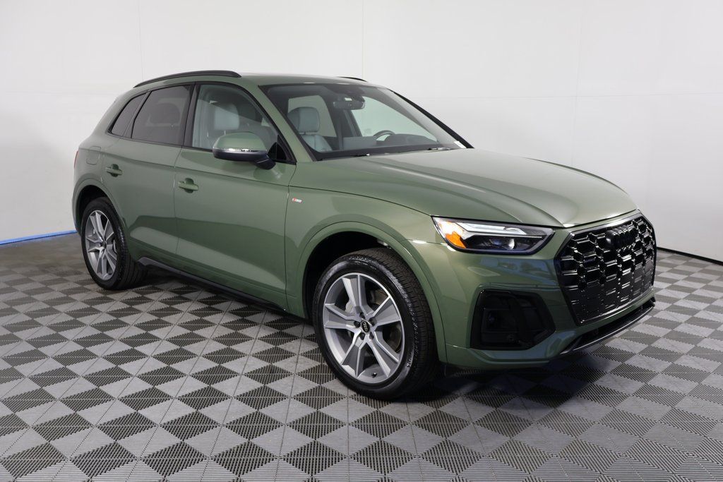 2025 Audi Q5 45 S line Premium photo 3