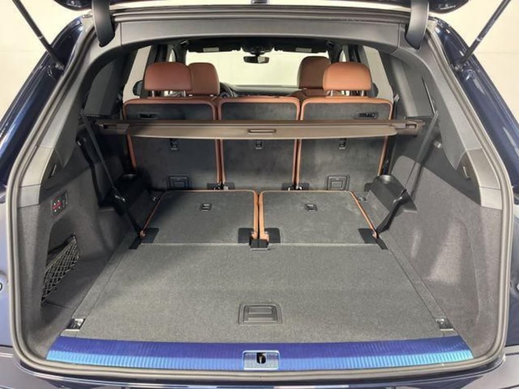 New 2025 Audi Q7 45 Premium Plus SUV