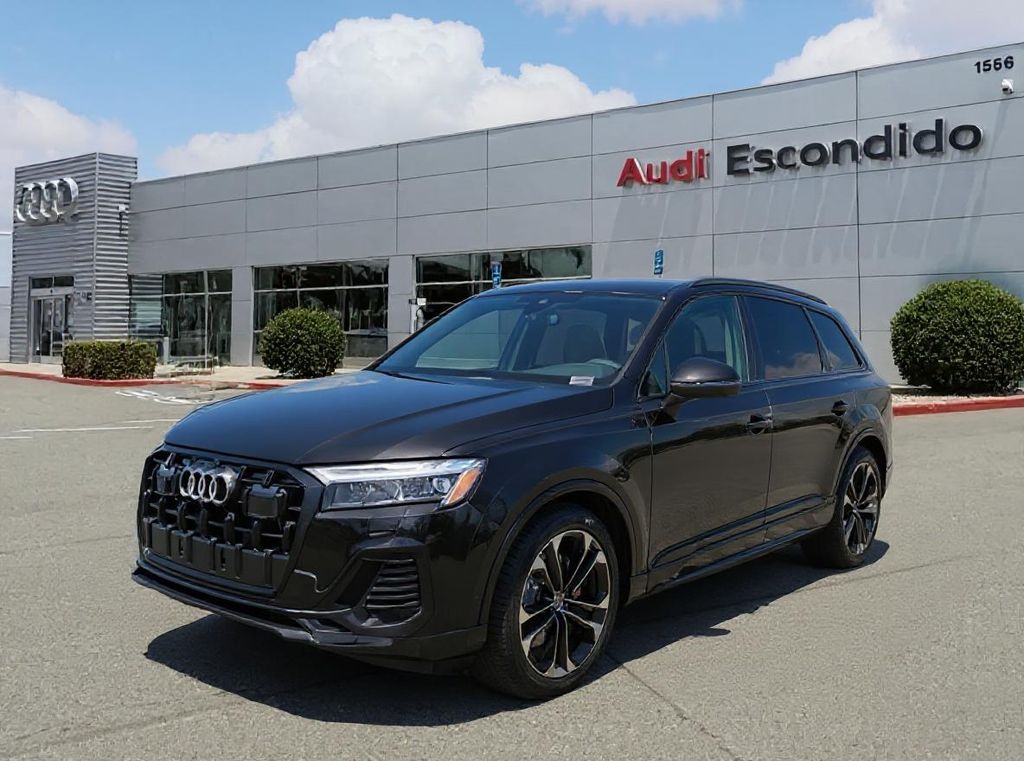 2026 Audi Q7 Premium Plus's photo