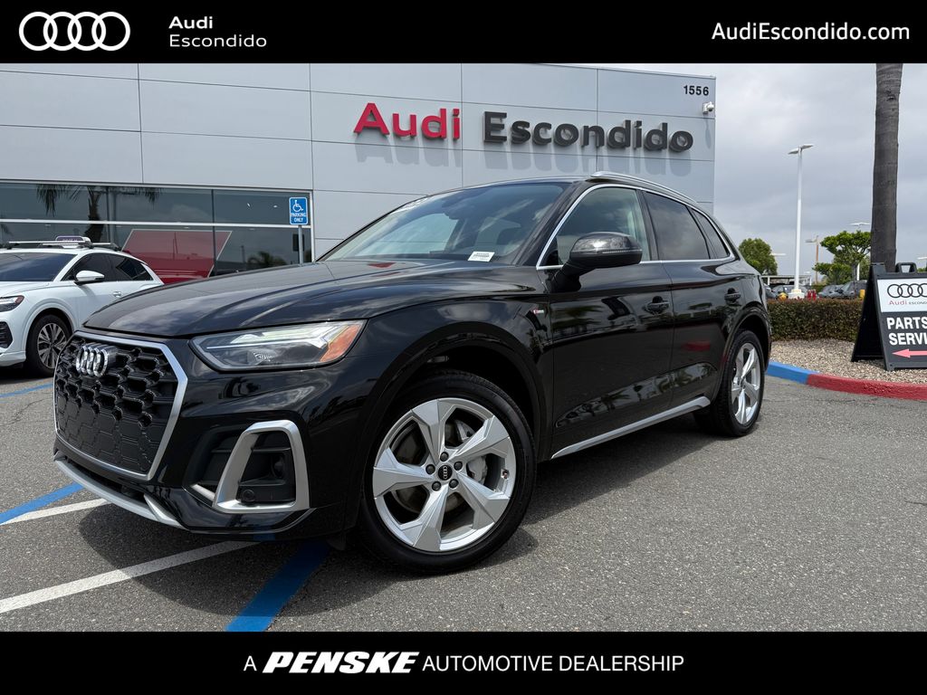 2022 Audi Q5 45 Premium Plus's photo