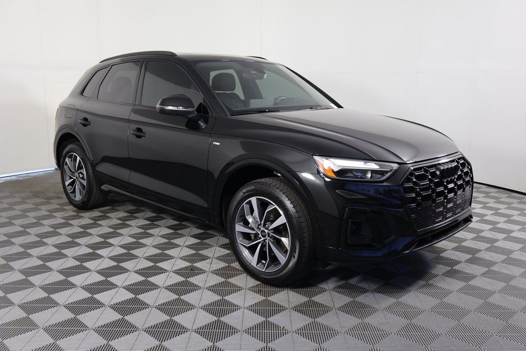 2024 Audi Q5 45 S line Premium photo 3