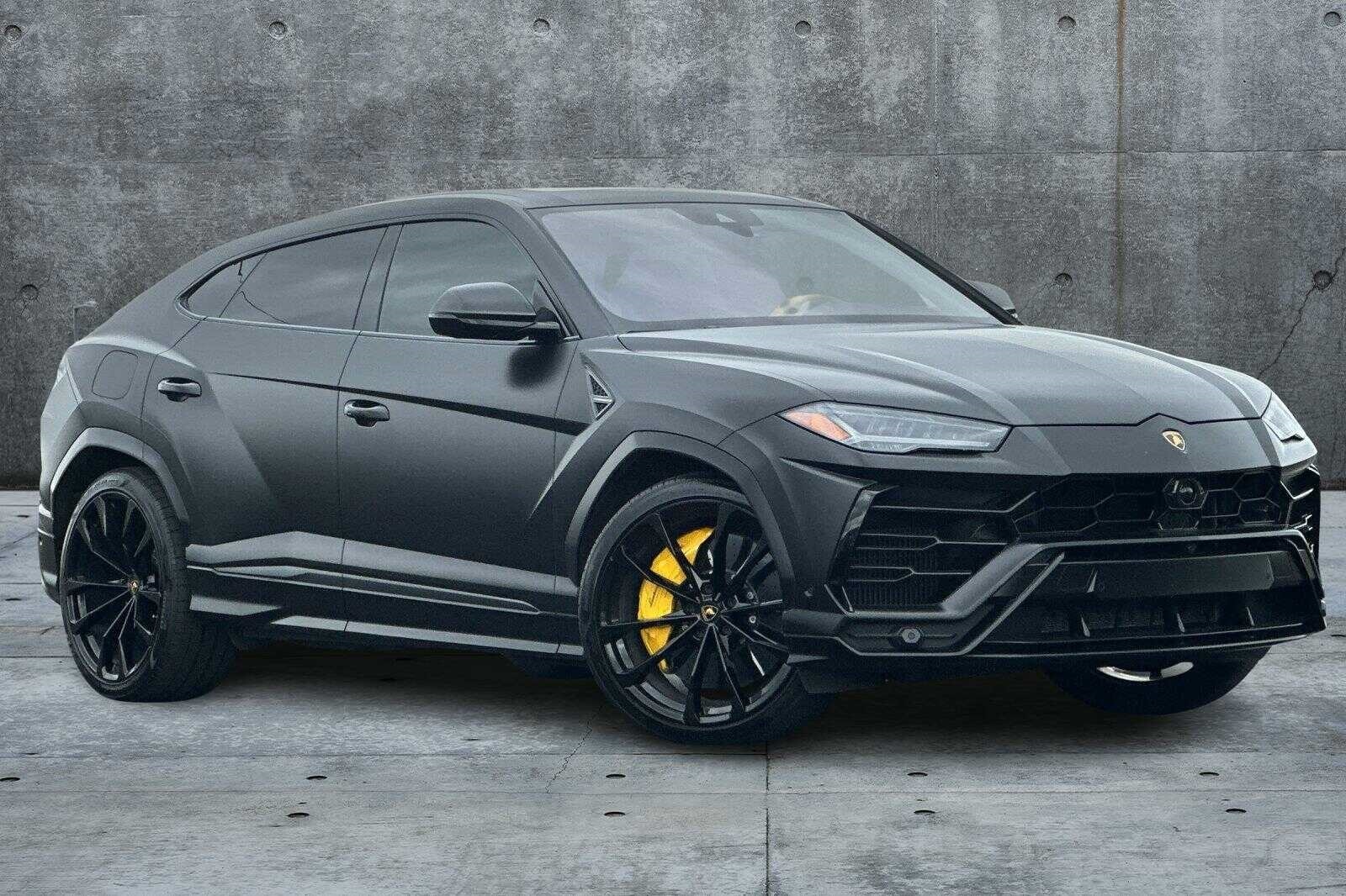 Used 2022 Lamborghini Urus Pearl Capsule with VIN ZPBUA1ZL4NLA19361 for sale in Eugene, OR