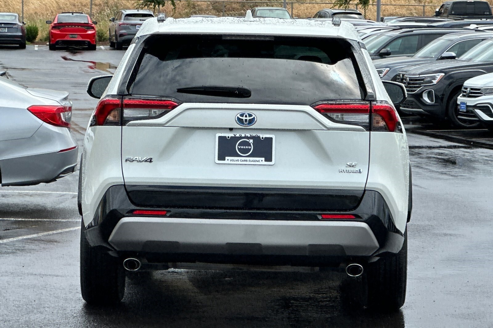 2022 Toyota RAV4 Hybrid SE photo 3