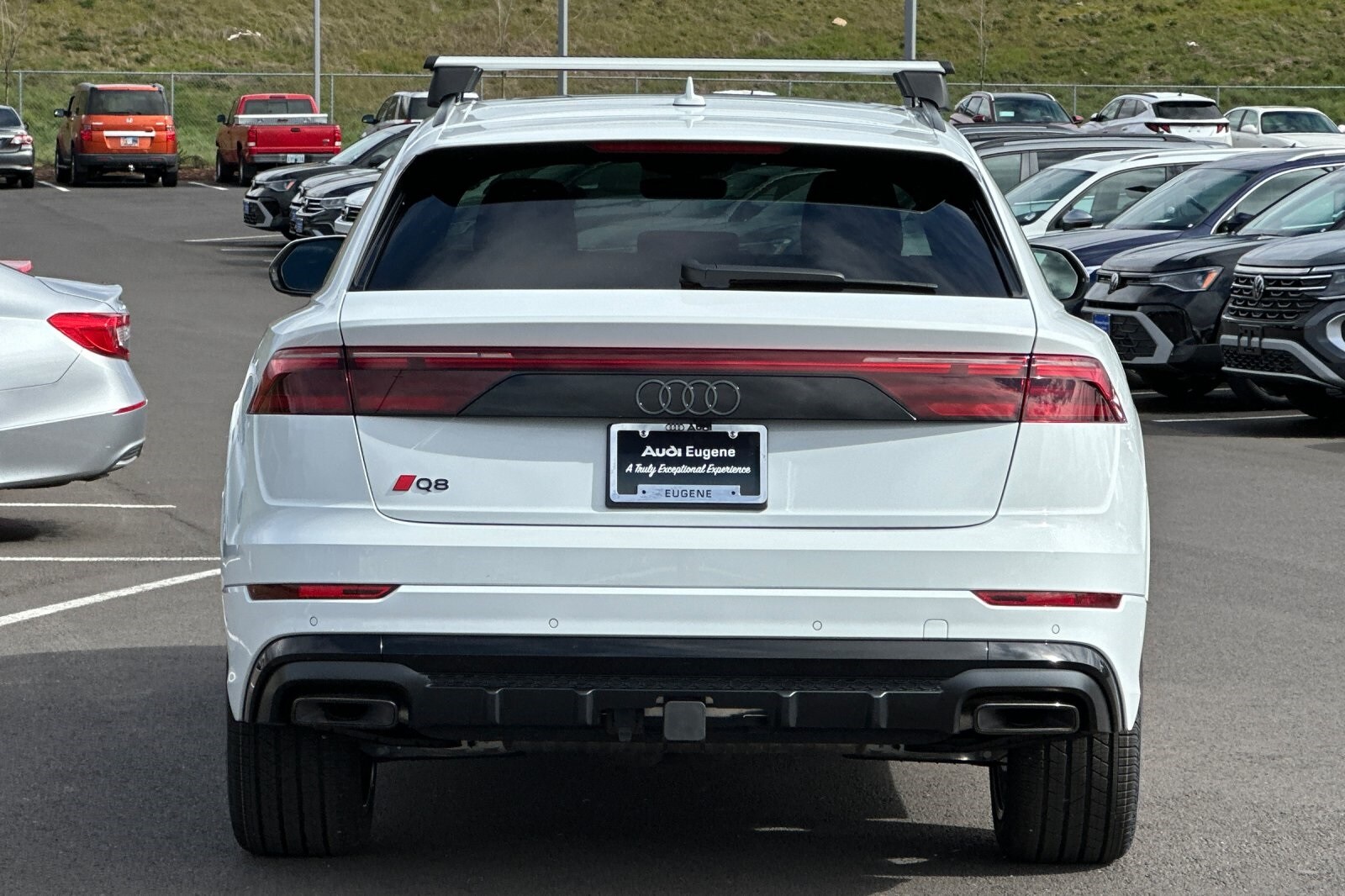2025 Audi Q8 55 Premium Plus photo 4