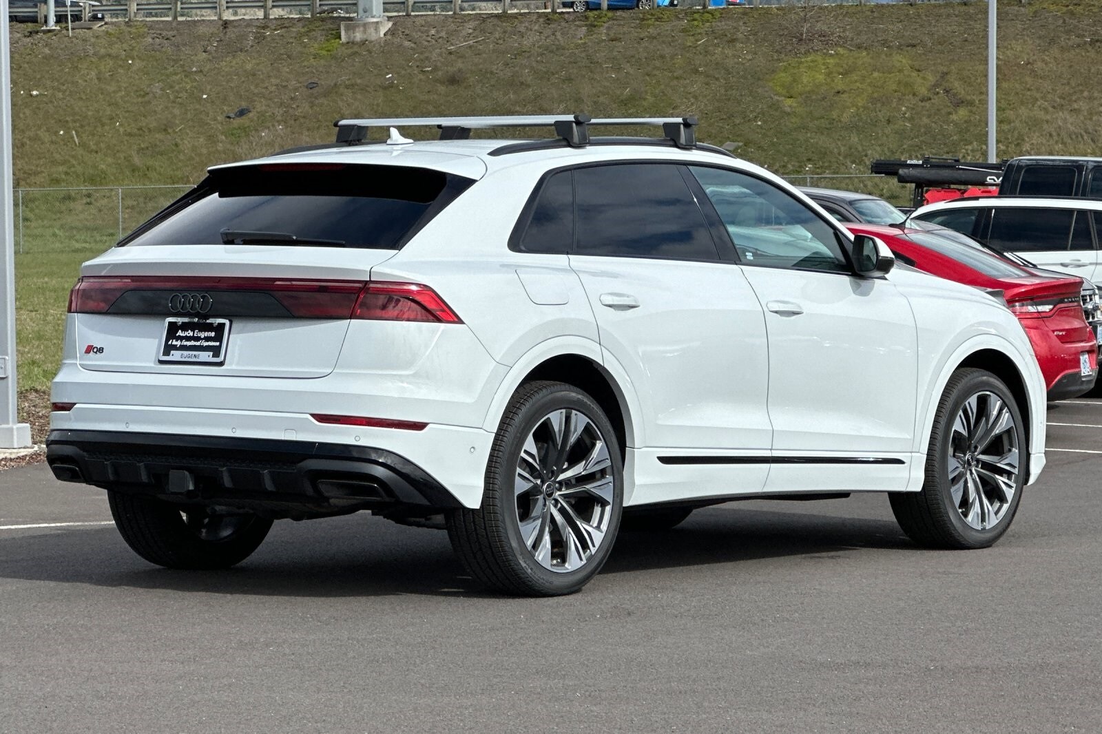 2025 Audi Q8 55 Premium Plus photo 3