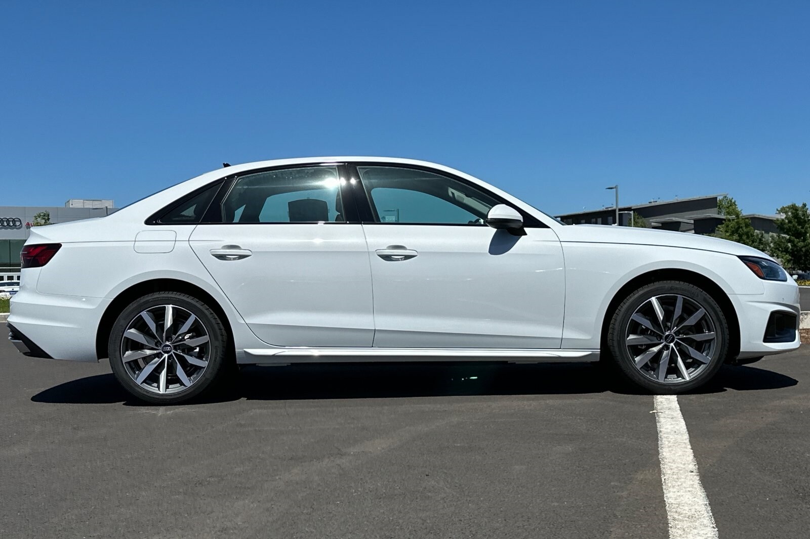 2024 Audi A4 40 Premium Plus photo 2