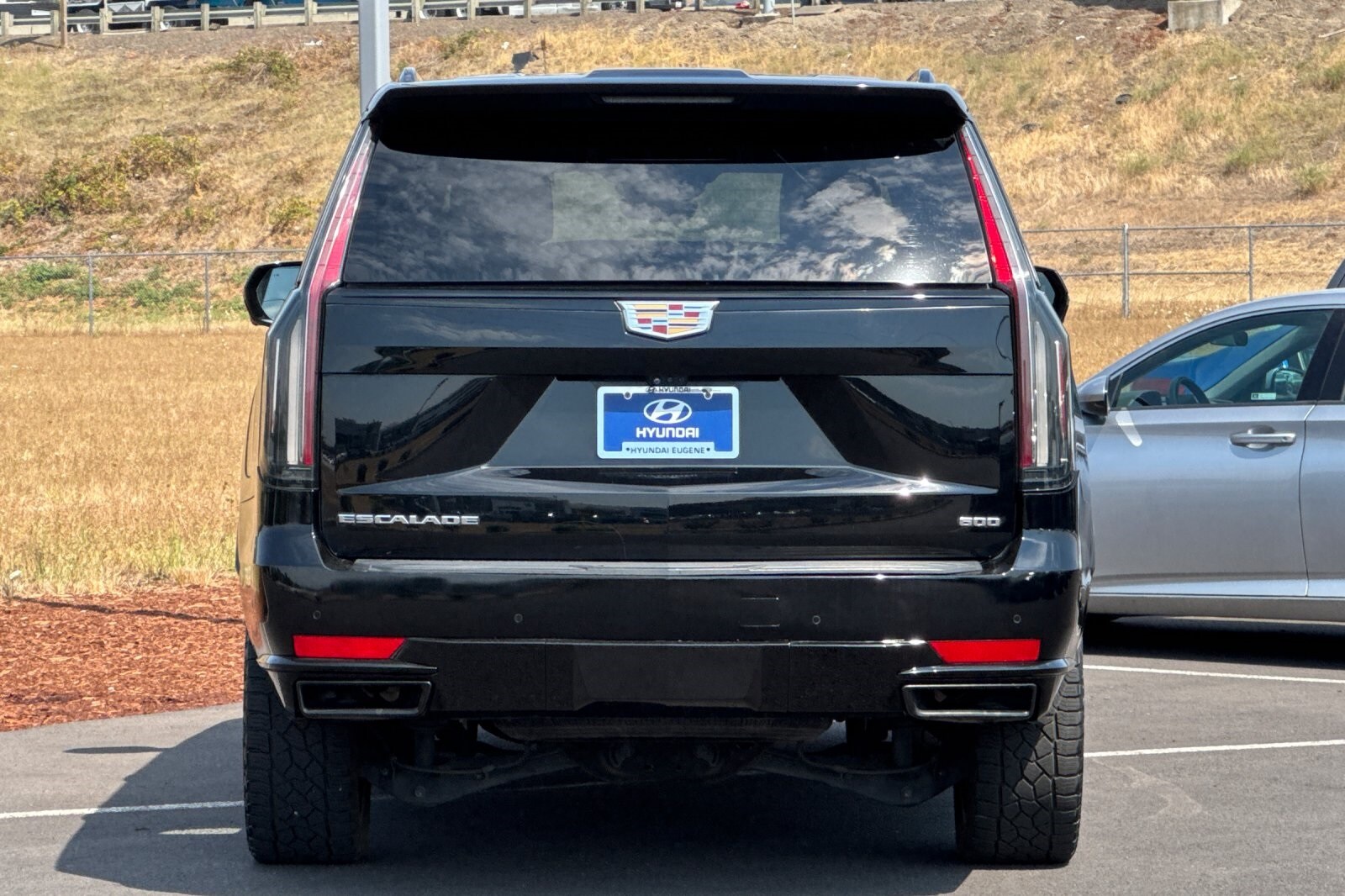 2021 Cadillac Escalade Sport photo 3