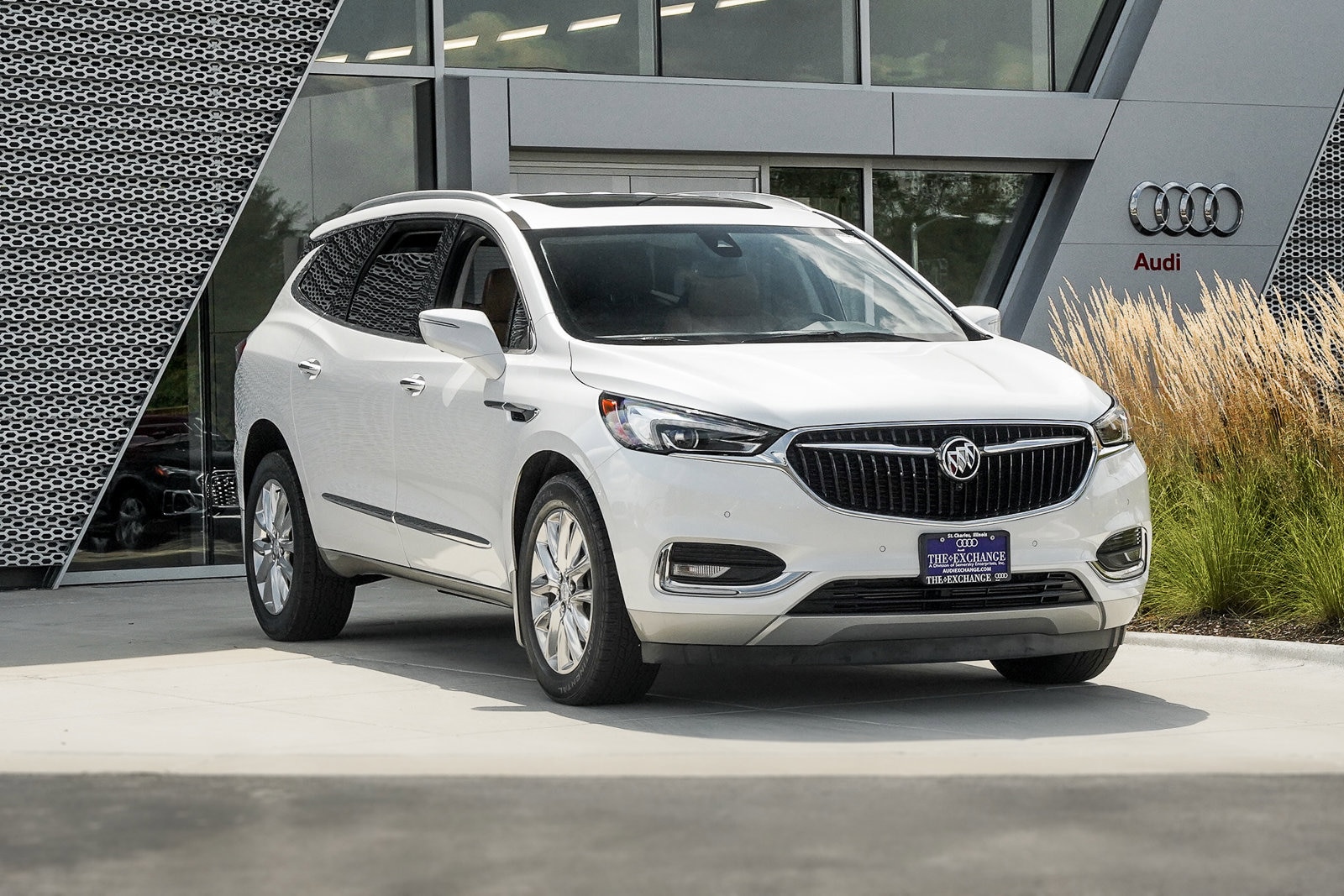 Used 2018 Buick Enclave Premium with VIN 5GAEVBKW1JJ222578 for sale in Saint Charles, IL