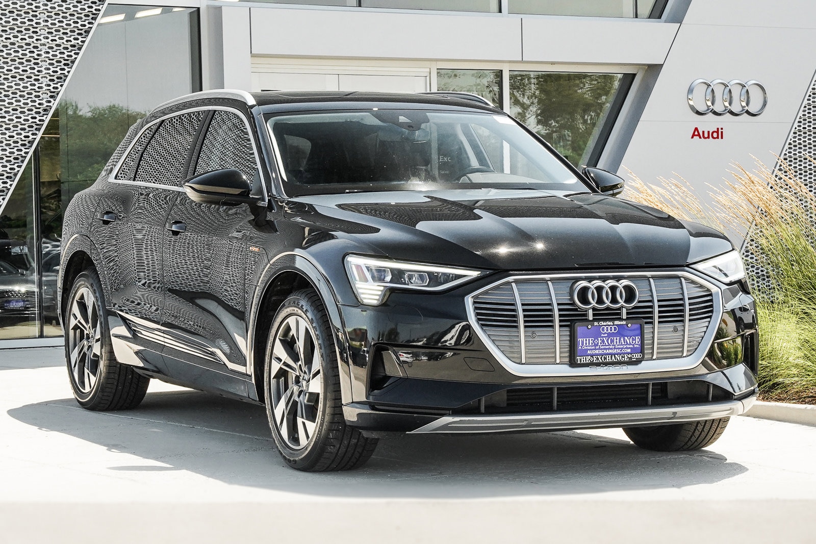 Used 2021 Audi e-tron Premium with VIN WA1AAAGE7MB008089 for sale in Saint Charles, IL