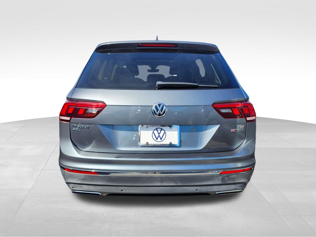 2018 Volkswagen Tiguan SEL Premium photo 3