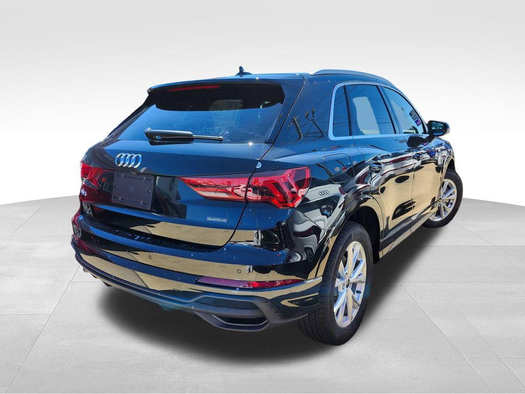 2025 Audi Q3 Premium S line photo 4