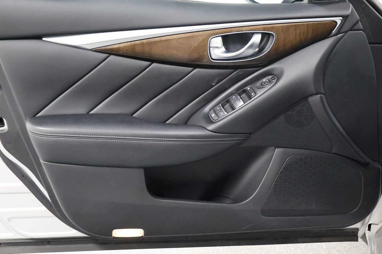 Thumbnail: 2019 INFINITI Q50 - 16