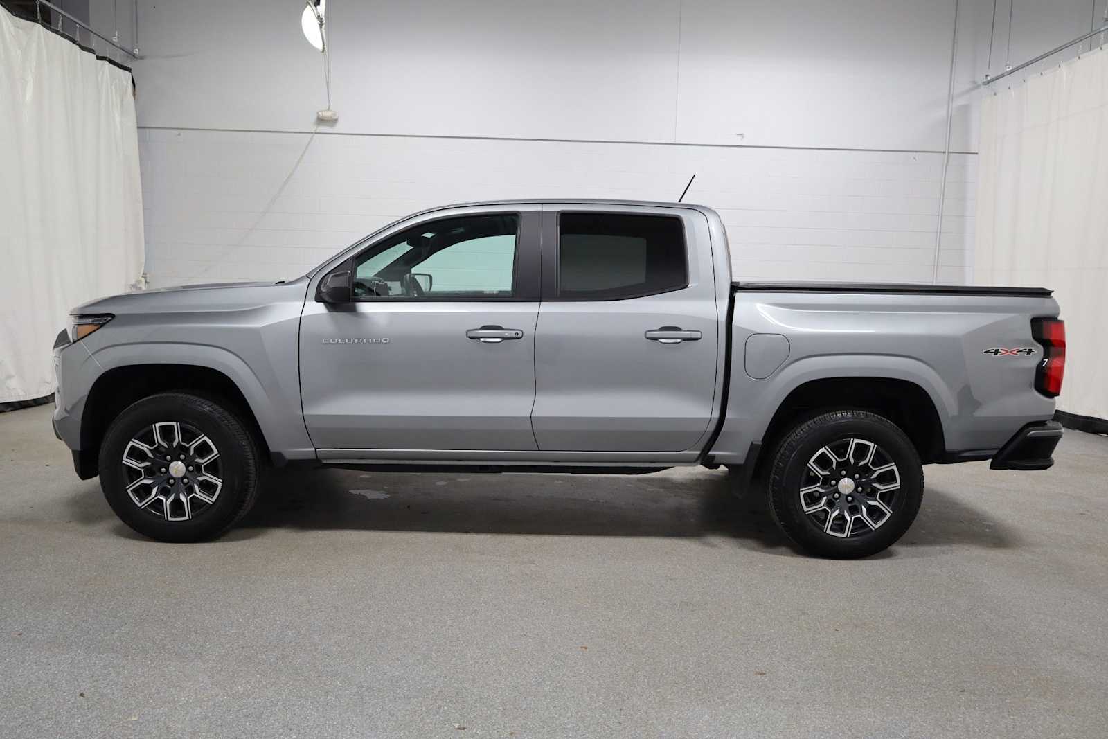 Thumbnail: 2023 Chevrolet Colorado - 2