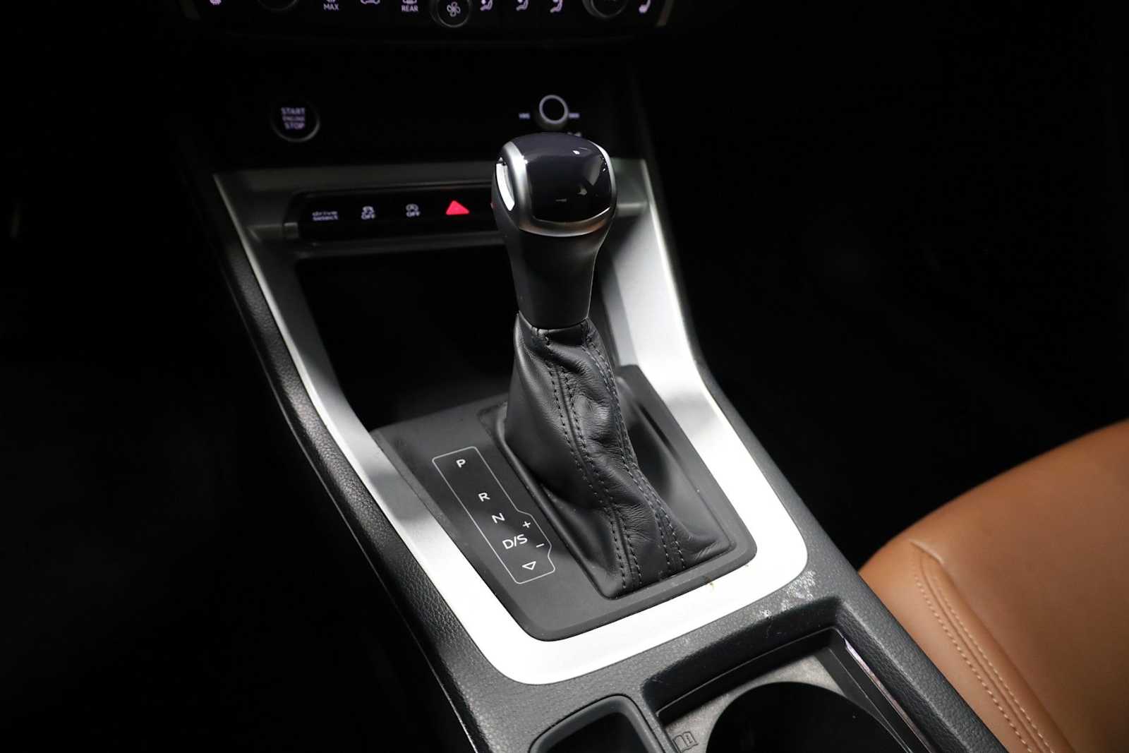 Thumbnail: 2023 Audi Q3 - 27