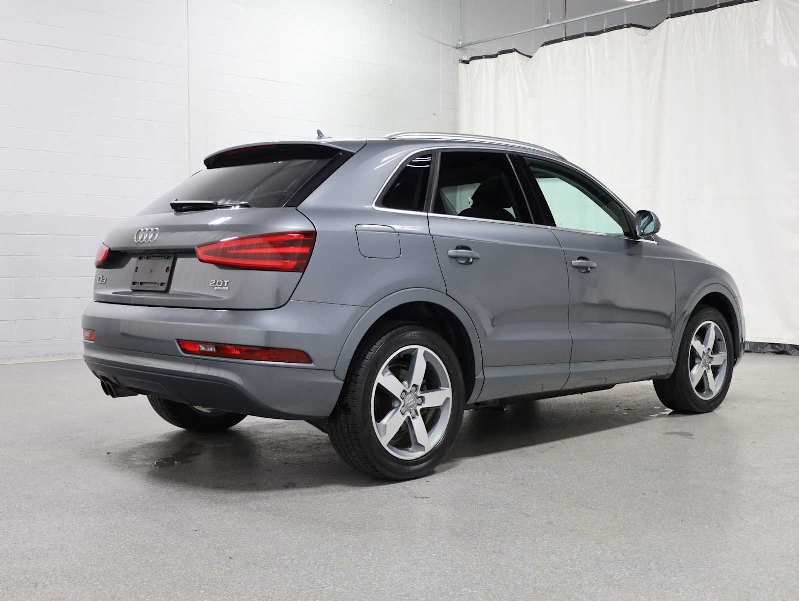 Thumbnail: 2015 Audi Q3 - 9