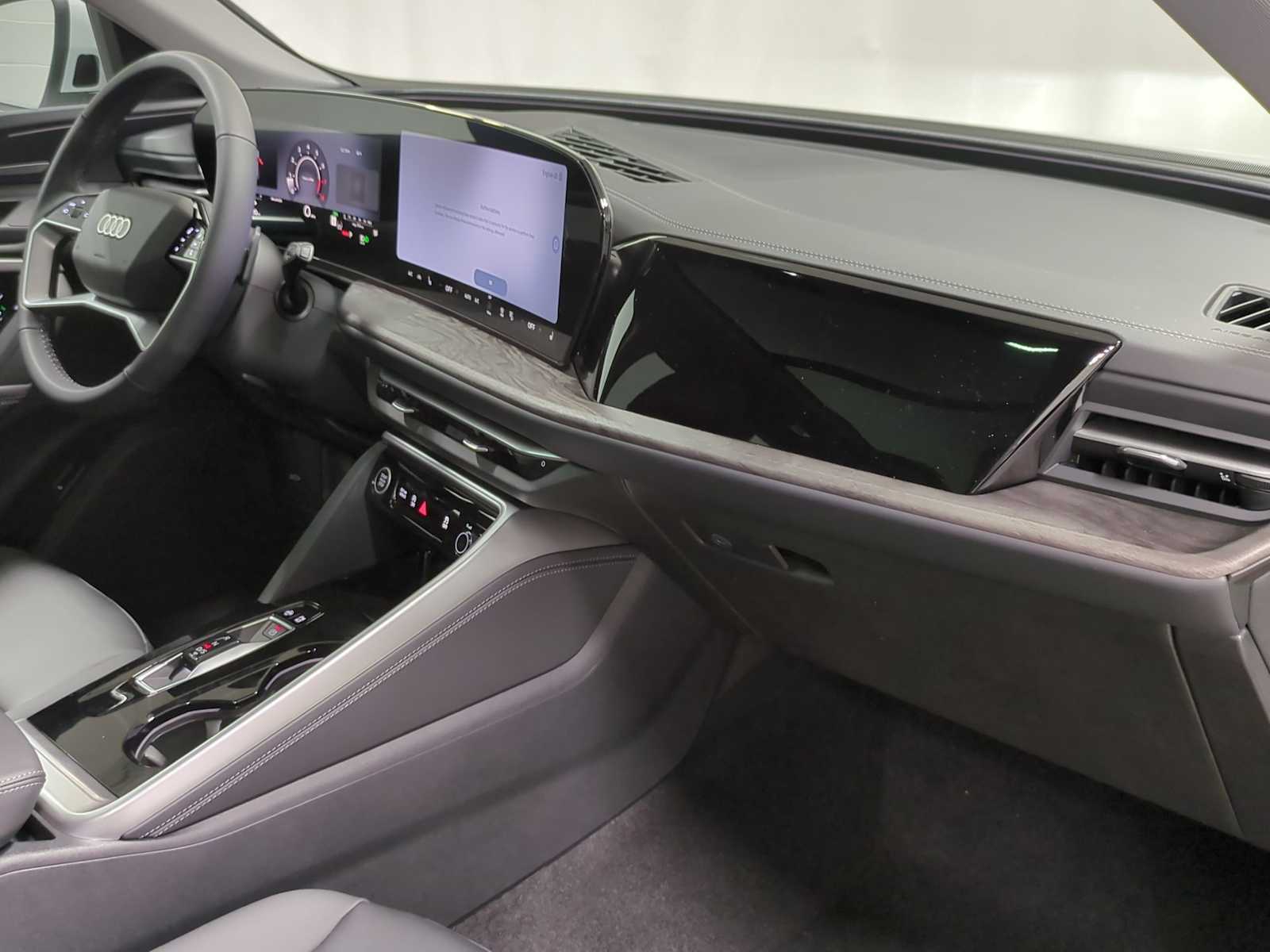 Thumbnail: 2026 Audi Q5 - 6