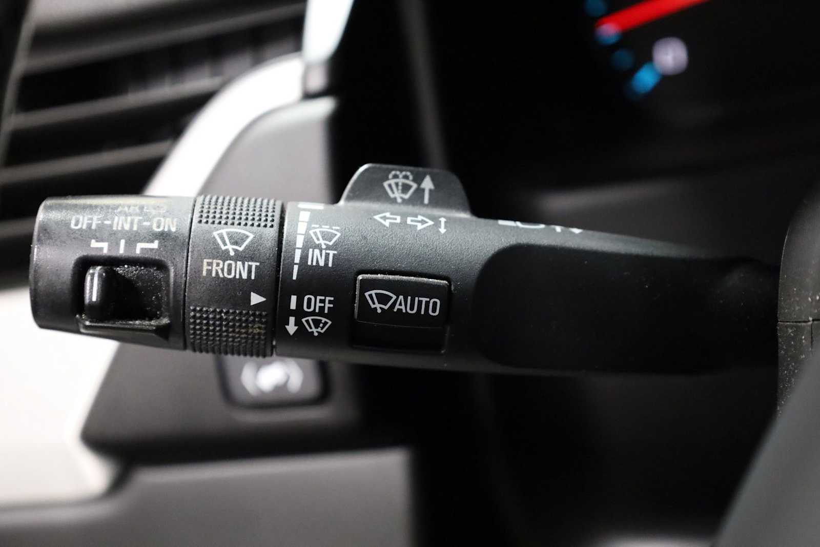 Thumbnail: 2017 GMC Yukon - 28