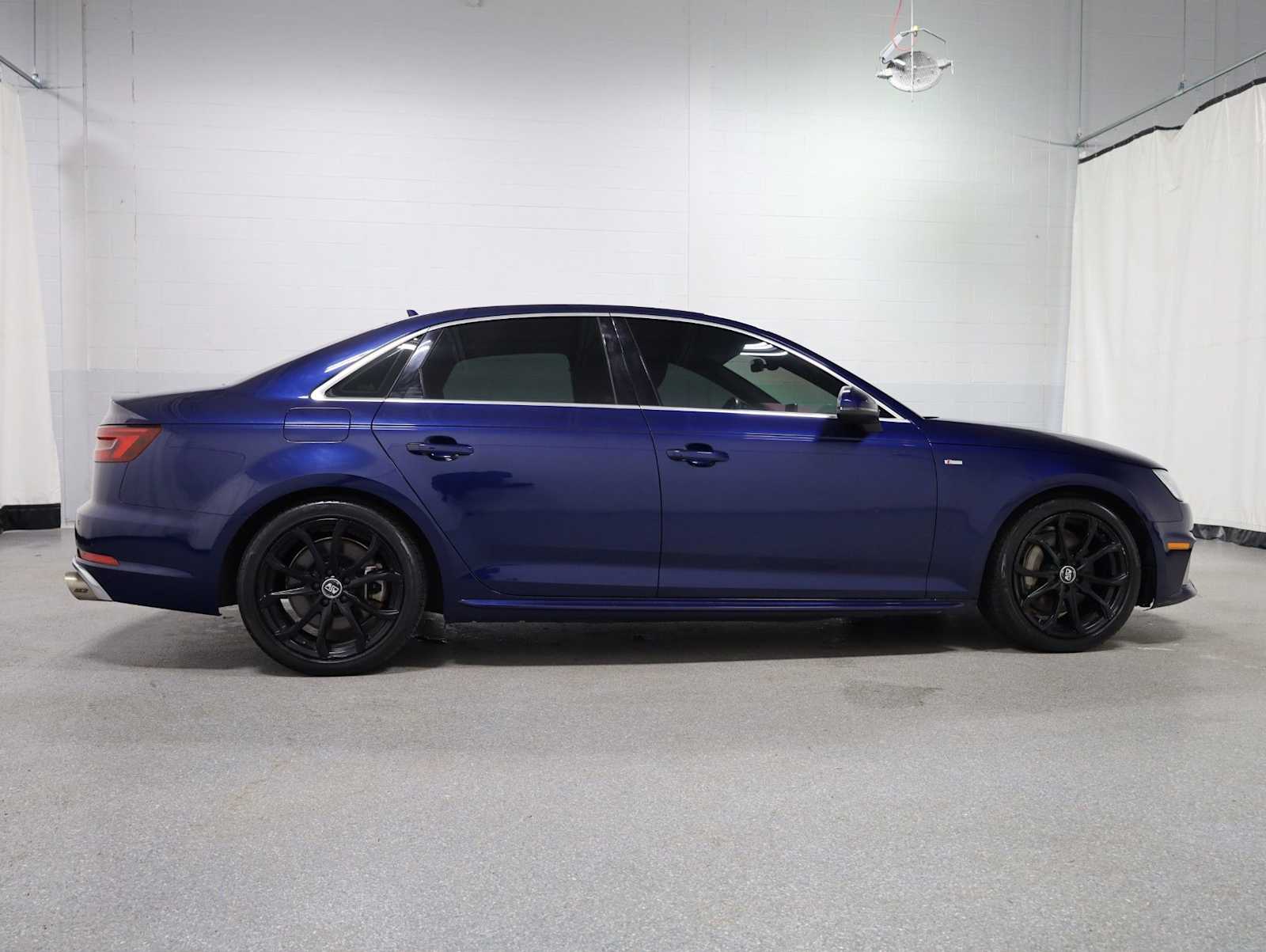 Thumbnail: 2019 Audi A4 - 10