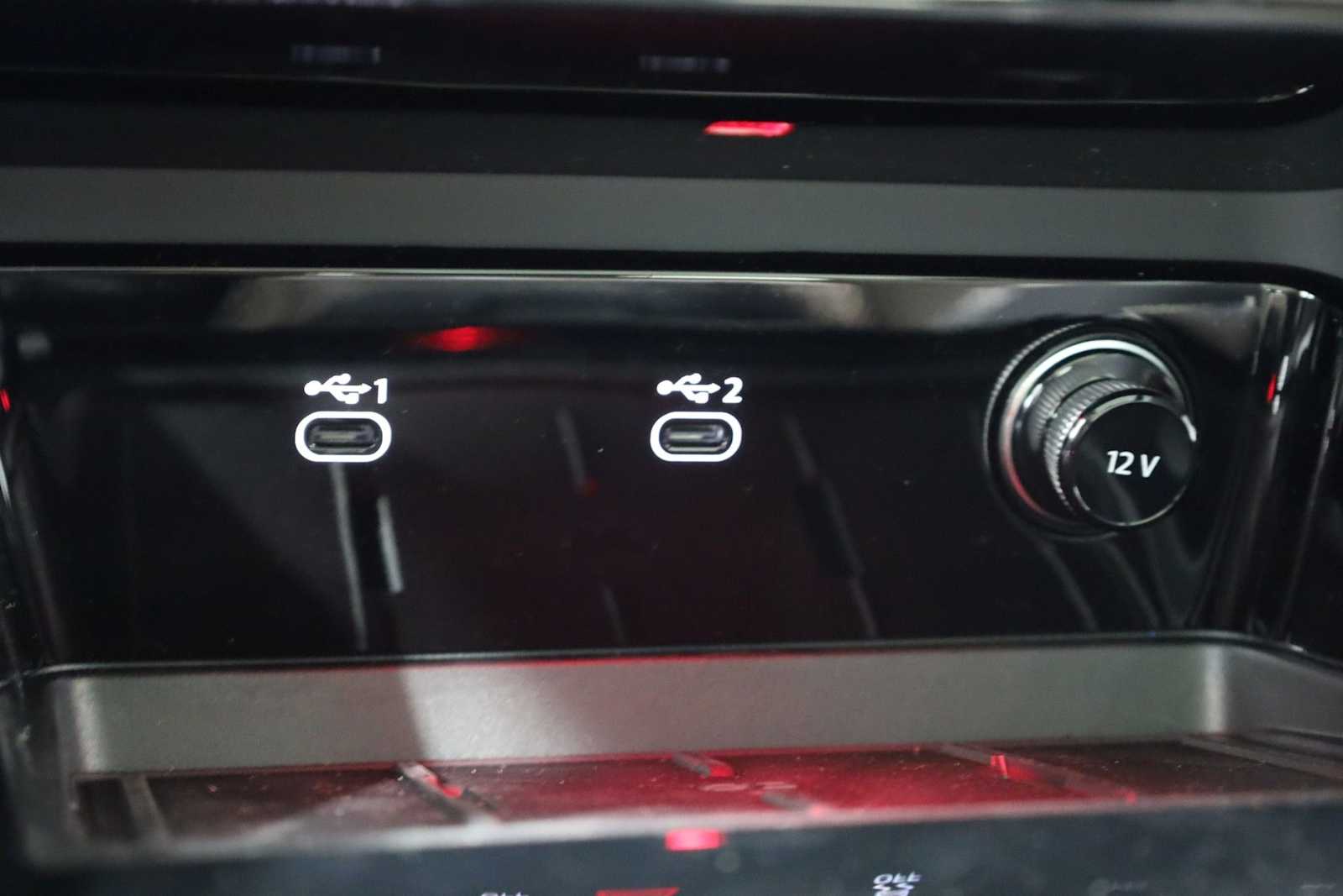 Thumbnail: 2025 Audi Q5 - 30