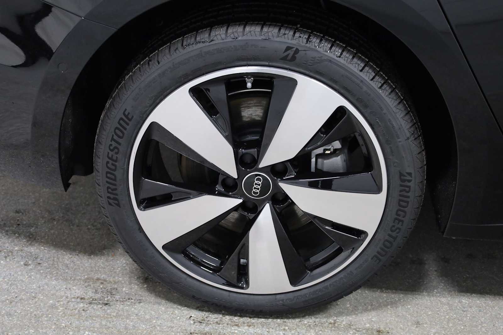 Thumbnail: 2025 Audi A5 - 36