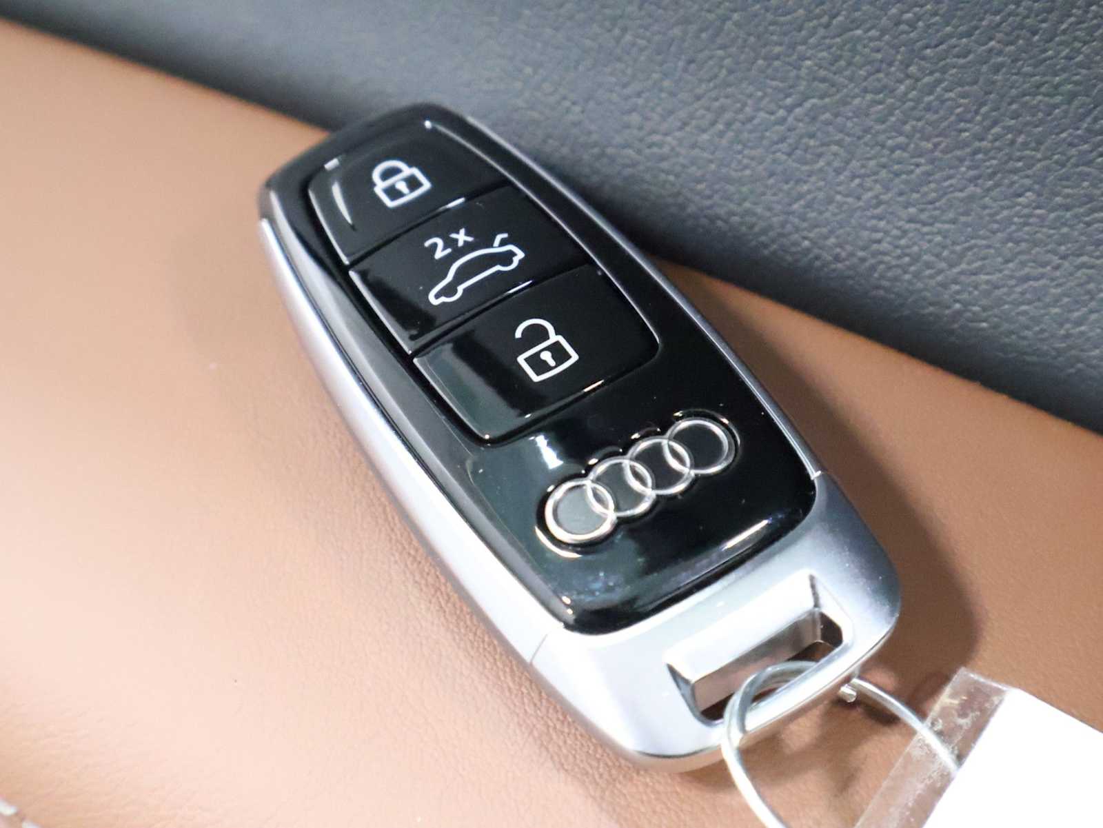 Thumbnail: 2026 Audi Q8 - 41