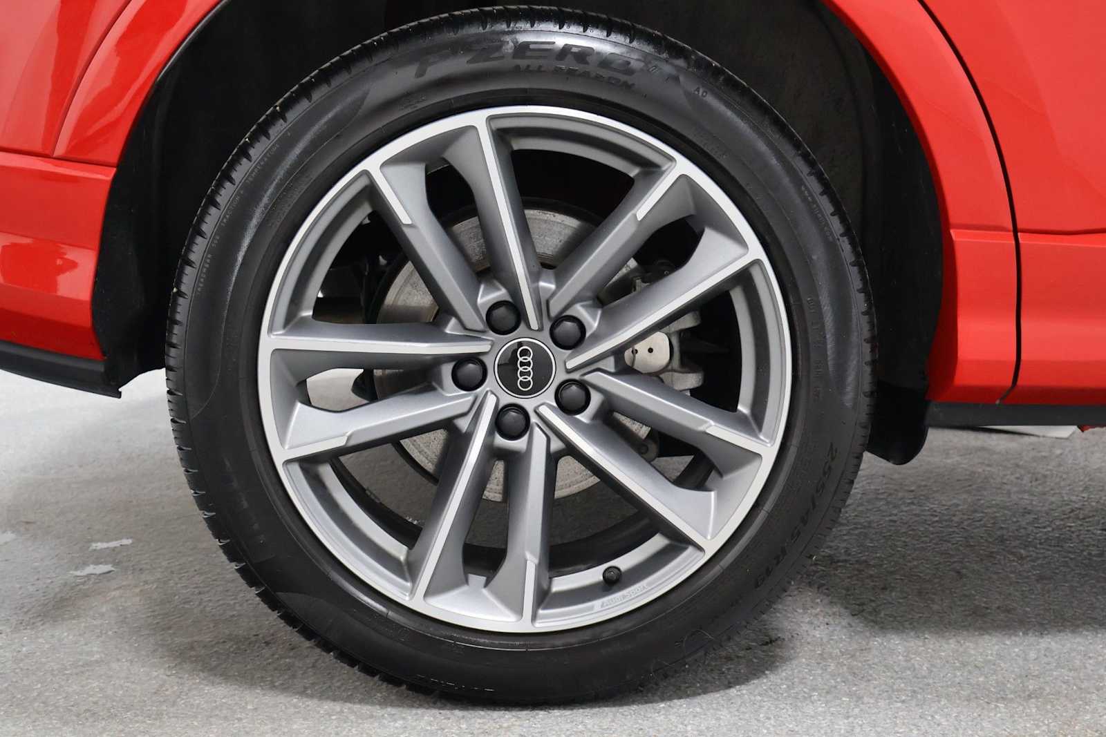 Thumbnail: 2023 Audi Q3 - 32