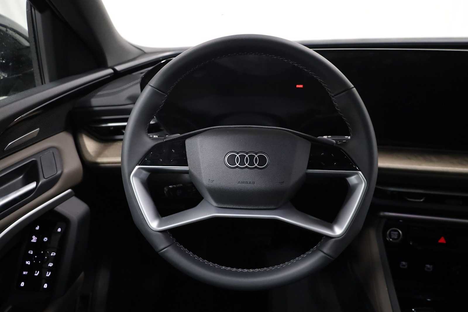 Thumbnail: 2025 Audi Q5 - 23