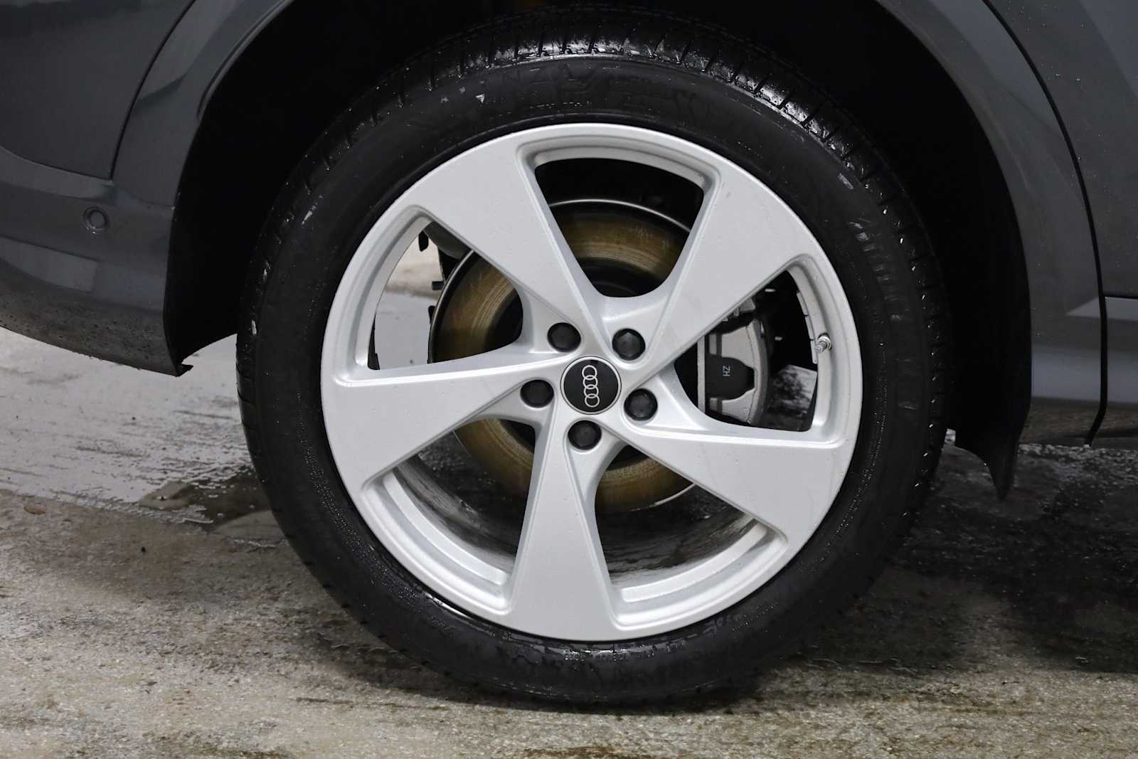 Thumbnail: 2025 Audi Q5 - 36