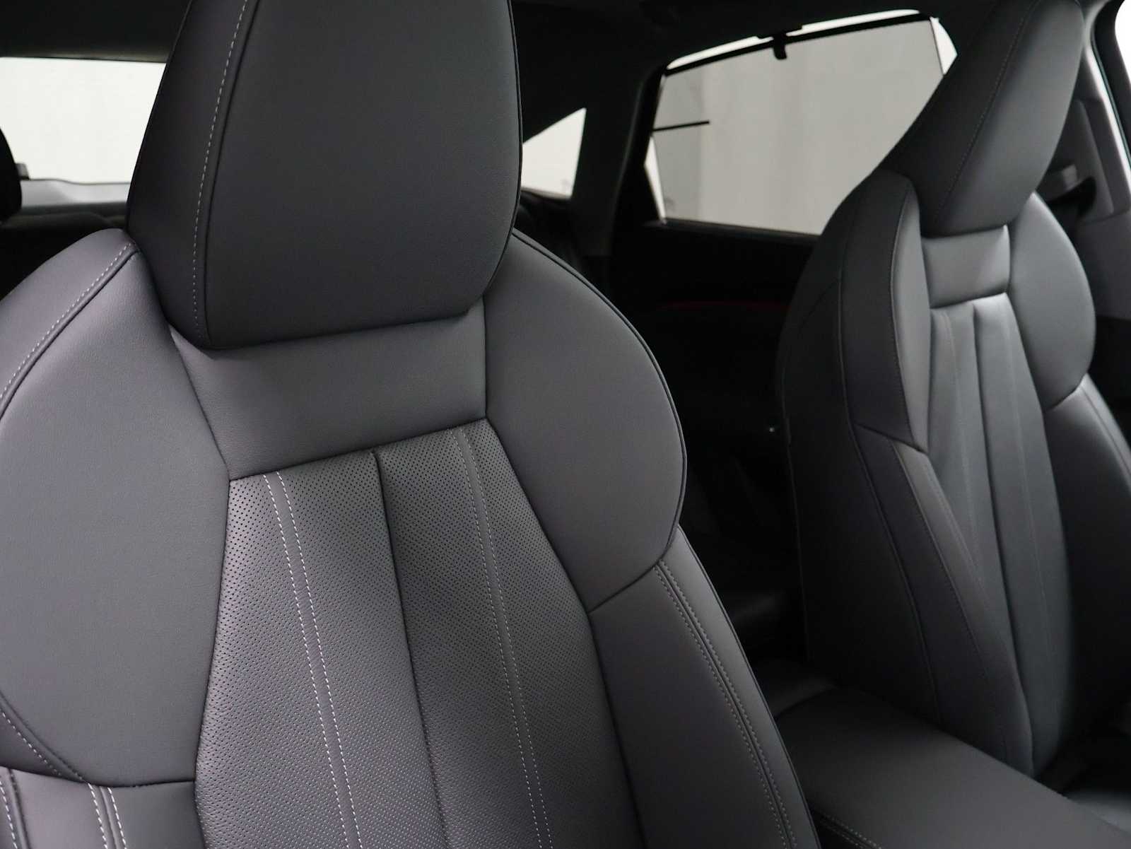 Thumbnail: 2026 Audi Q5 - 21