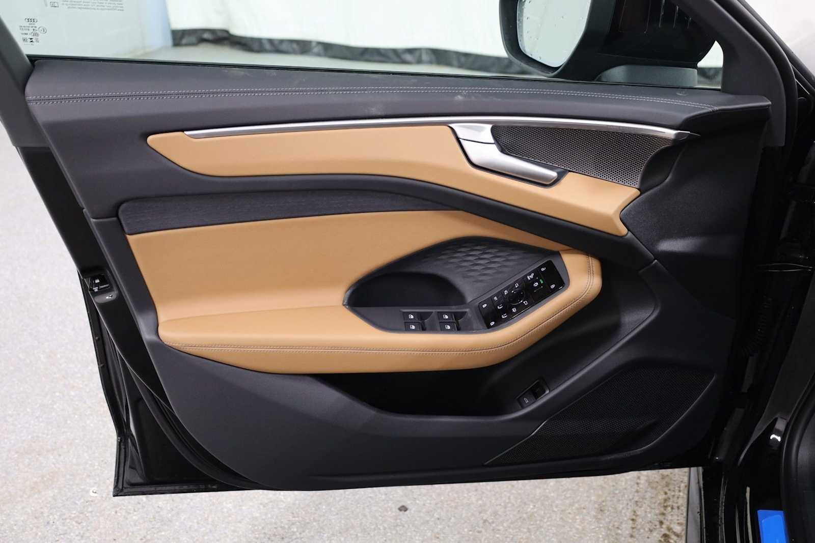 Thumbnail: 2026 Audi A6 - 16