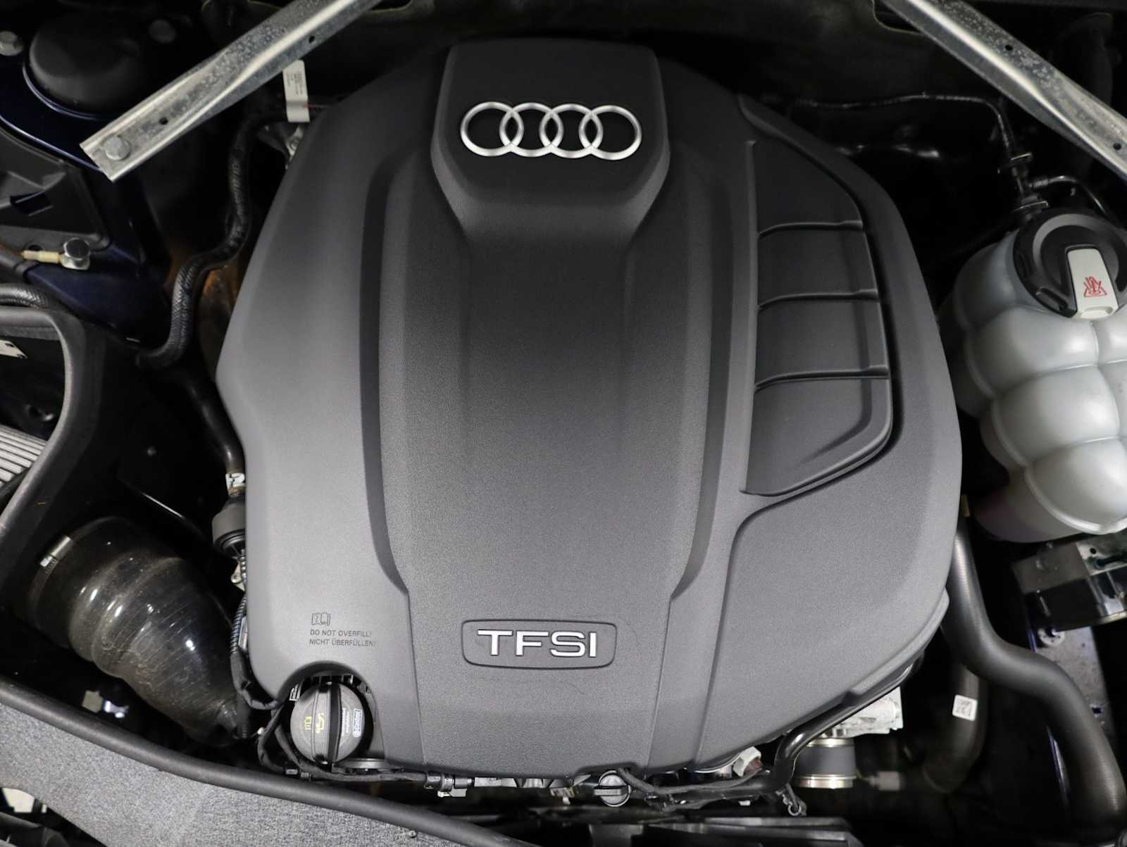 Thumbnail: 2019 Audi A4 - 40