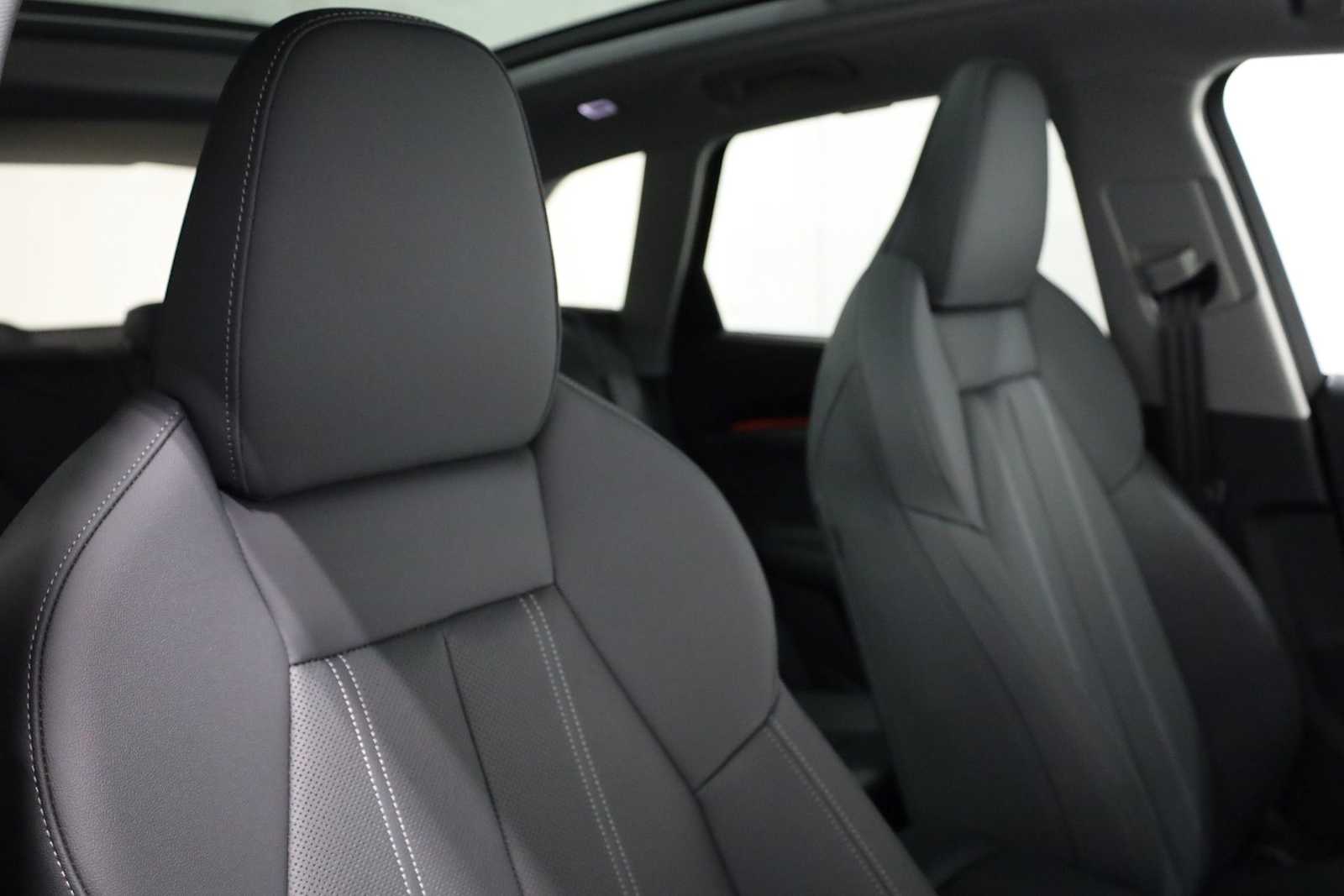 Thumbnail: 2025 Audi Q5 - 22