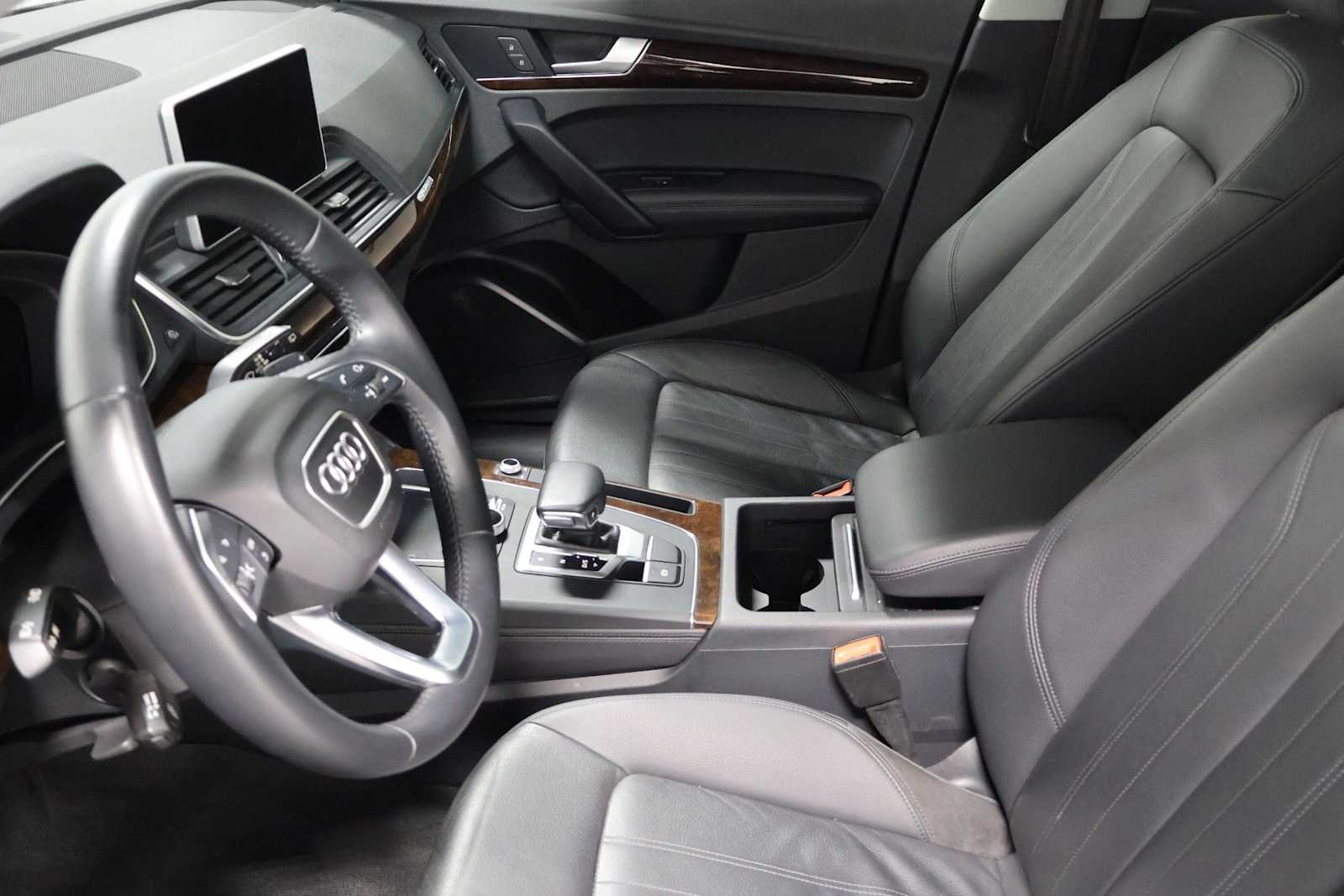 Thumbnail: 2020 Audi Q5 - 5