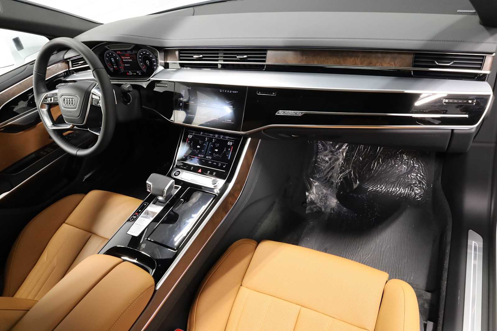 Thumbnail: 2025 Audi A8 - 3