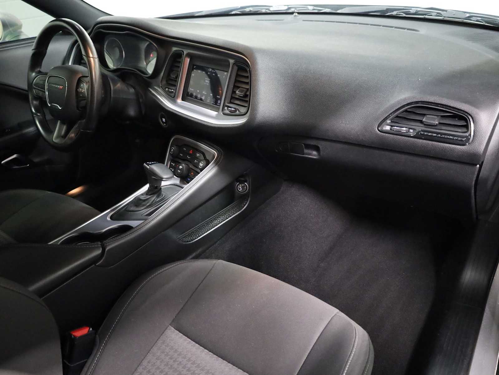 Thumbnail: 2019 Dodge Challenger - 6