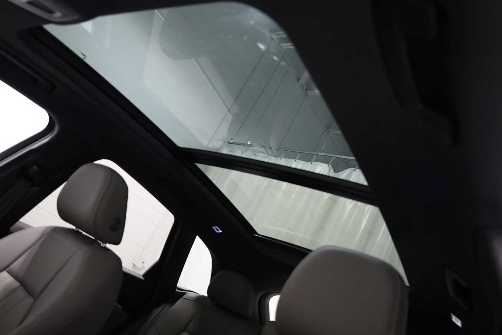 Thumbnail: 2025 Audi Q5 - 19